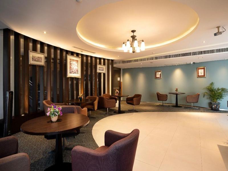 Veronica Residence image
