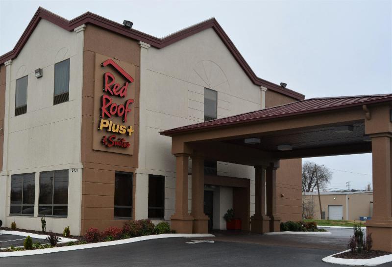 Red Roof PLUS+ & Suites Chattanooga