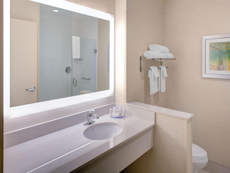 Fairfield Inn & Suites Detroit Canton image