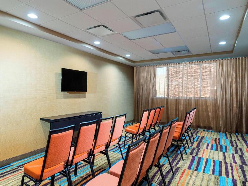 Fairfield Inn & Suites Palm Desert image