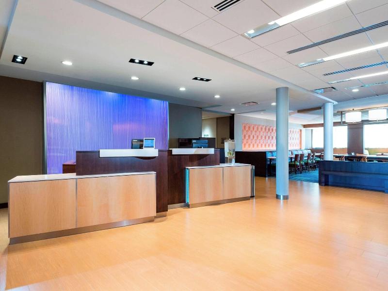 Fairfield Inn & Suites Palm Desert image