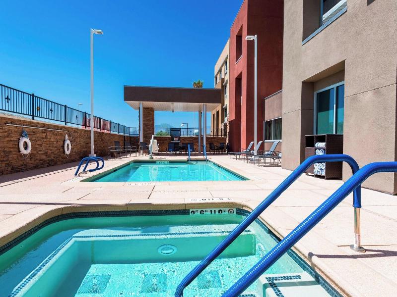 Fairfield Inn & Suites Palm Desert image