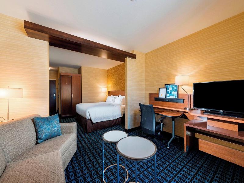 Fairfield Inn & Suites Palm Desert image