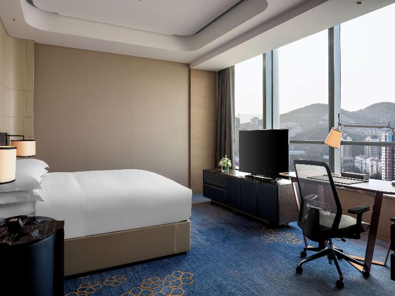 Hilton Jinan South Hotel & Residences image