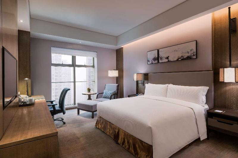 DoubleTree by Hilton Shiyan image