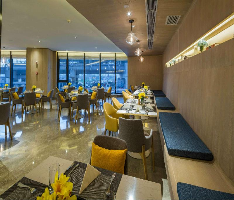 Hilton Garden Inn Zhongshan Guzhen image