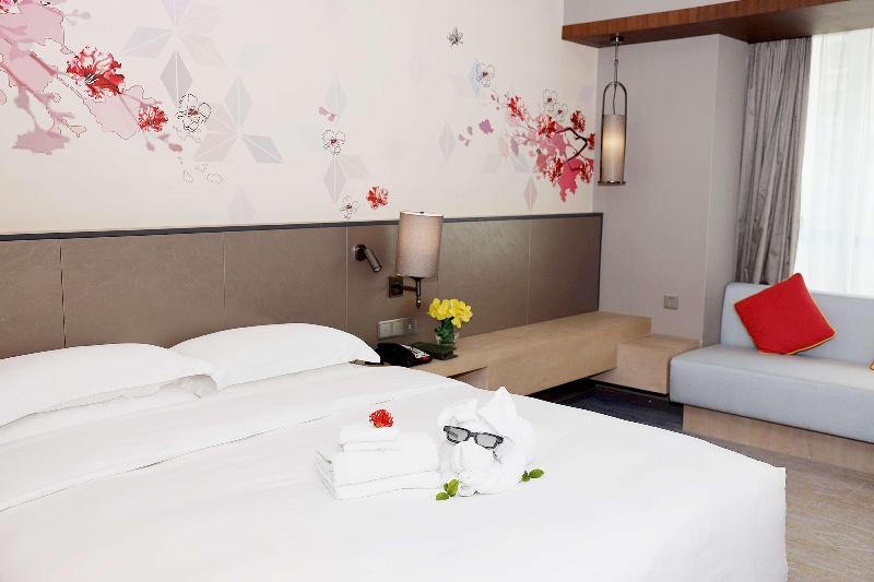 Hilton Garden Inn Zhongshan Guzhen image