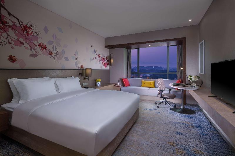 Hilton Garden Inn Zhongshan Guzhen image