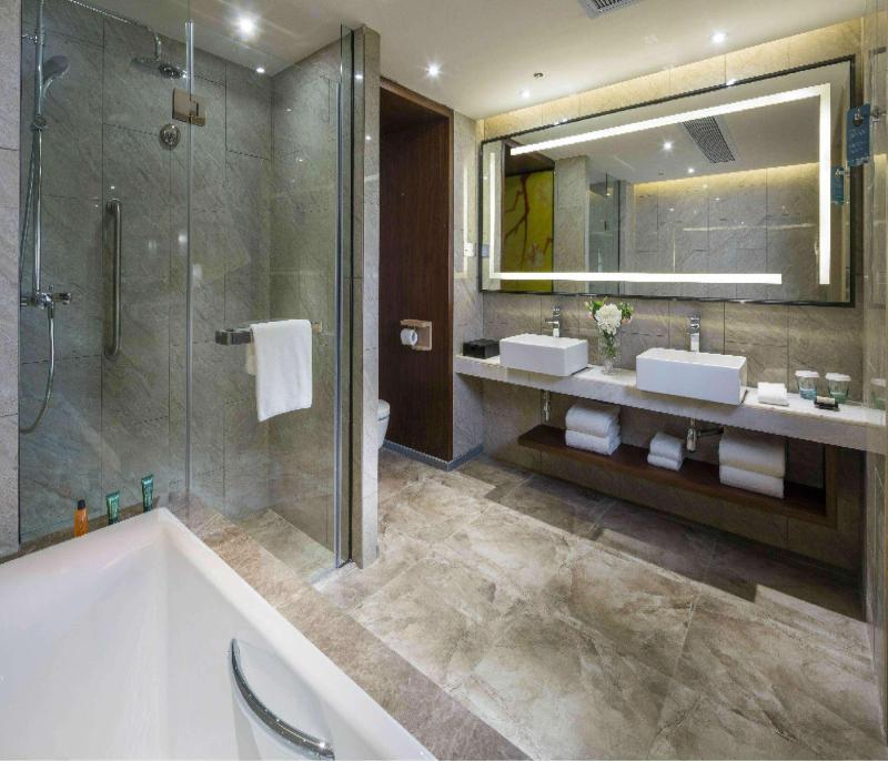 Hilton Garden Inn Zhongshan Guzhen image