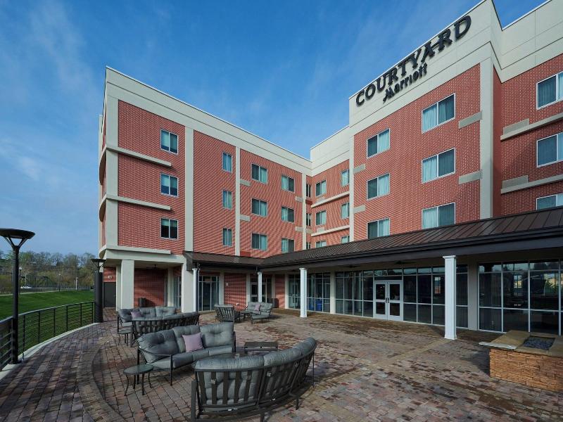 Courtyard by Marriott Rome Riverwalk image