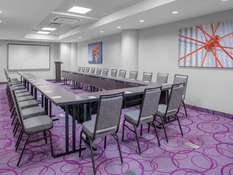 TownePlace Suites Dallas Downtown image
