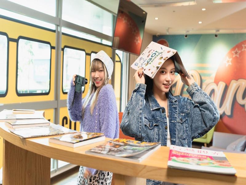 Park City Inn & Hostel Yonghe image