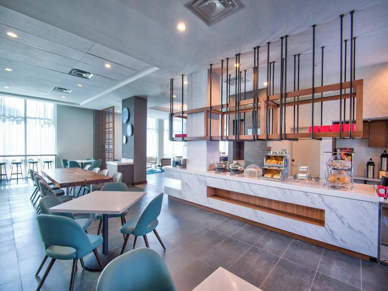 TownePlace Suites Miami Airport image