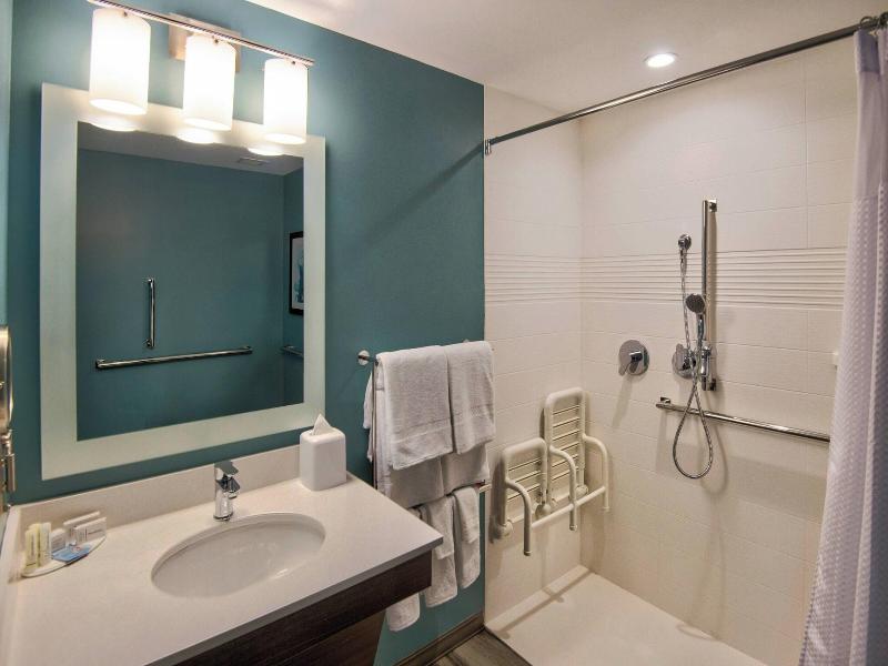 TownePlace Suites Miami Airport image