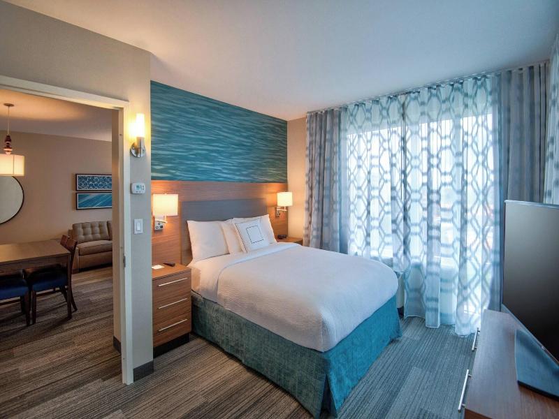 TownePlace Suites Miami Airport image