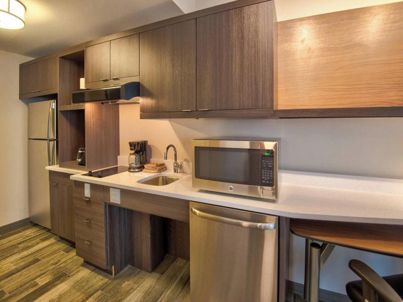 TownePlace Suites Miami Airport image