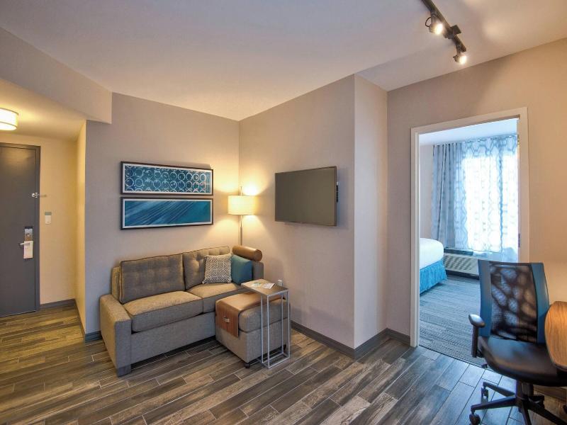 TownePlace Suites Miami Airport image