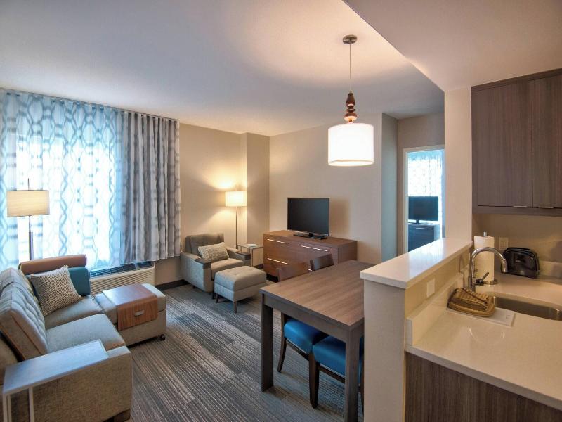 TownePlace Suites Miami Airport image