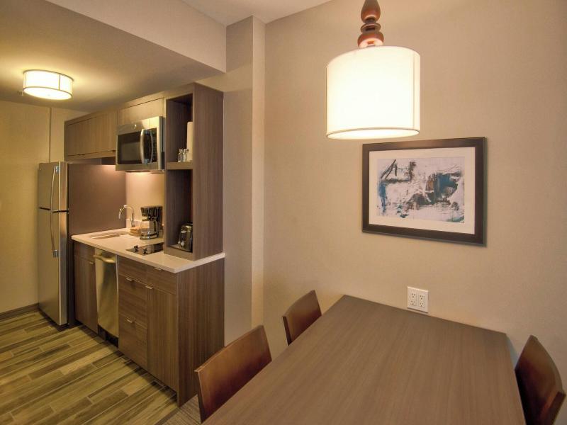 TownePlace Suites Miami Airport image