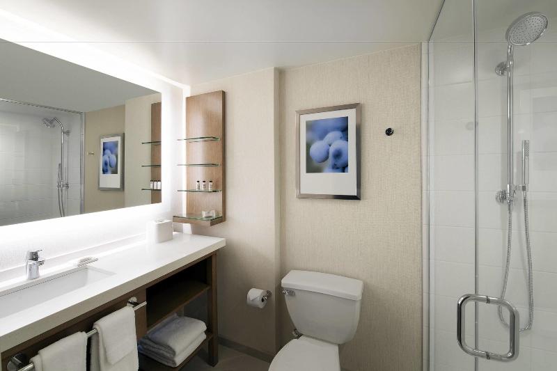 Delta Hotels Seattle Everett image