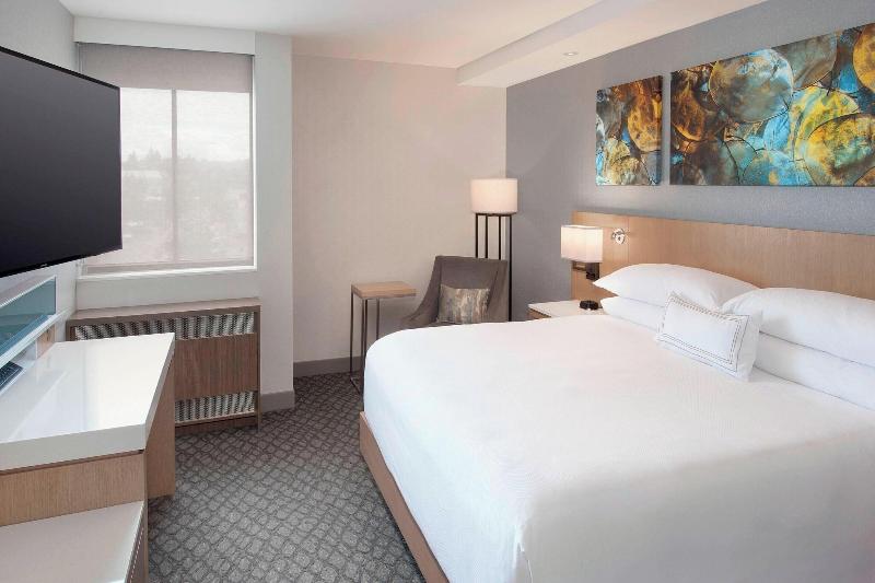 Delta Hotels Seattle Everett image