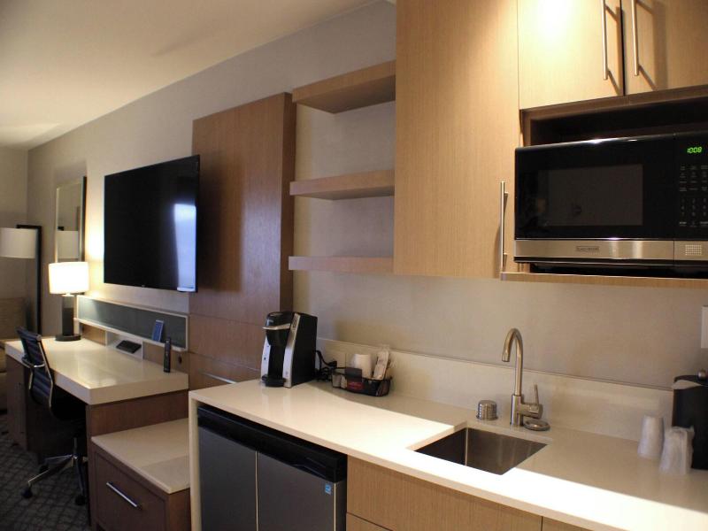 Delta Hotels Seattle Everett image