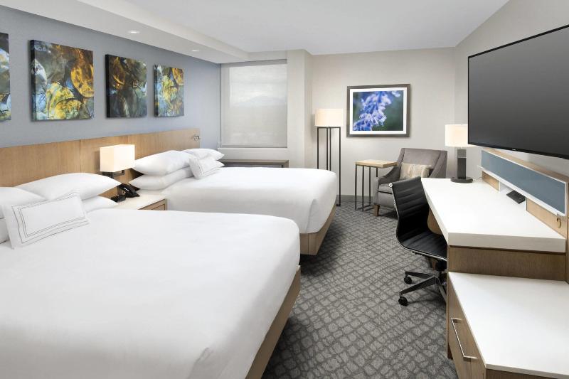 Delta Hotels Seattle Everett image