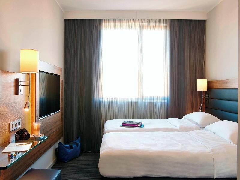 Moxy Frankfurt Airport image