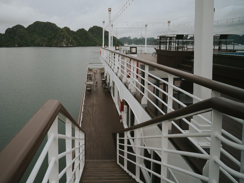 Paradise Legacy Cruise image