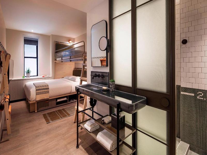 MOXY NYC Times Square image