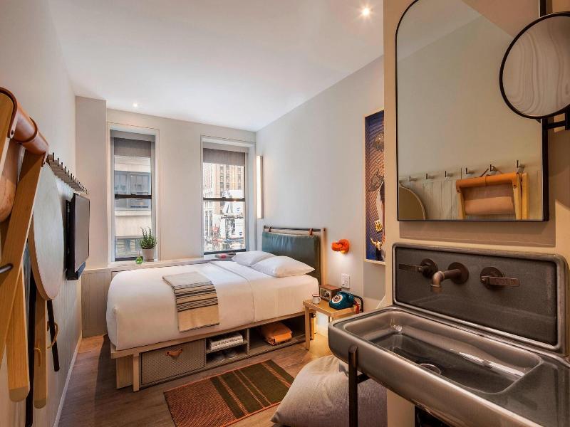 MOXY NYC Times Square image