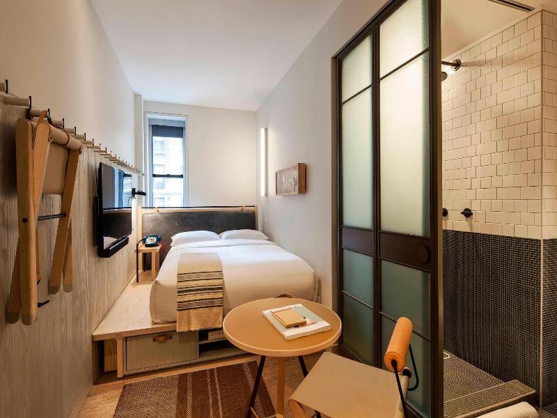 MOXY NYC Times Square image
