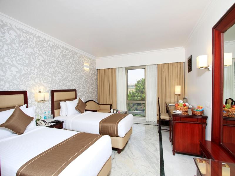 The Rialto Hotel image