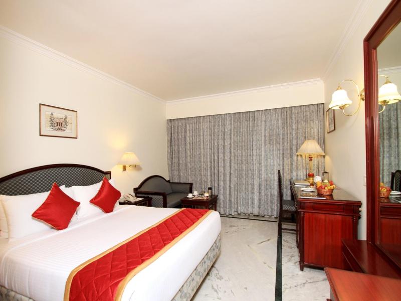 The Rialto Hotel image