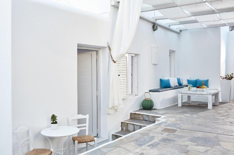 Mykonos Town Suites - Image 7