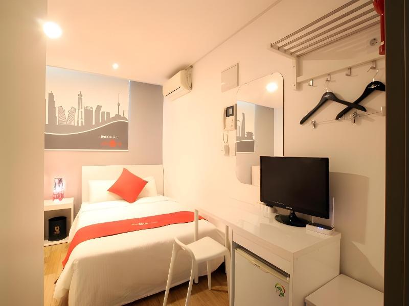 Hotel Unique by Forêt image