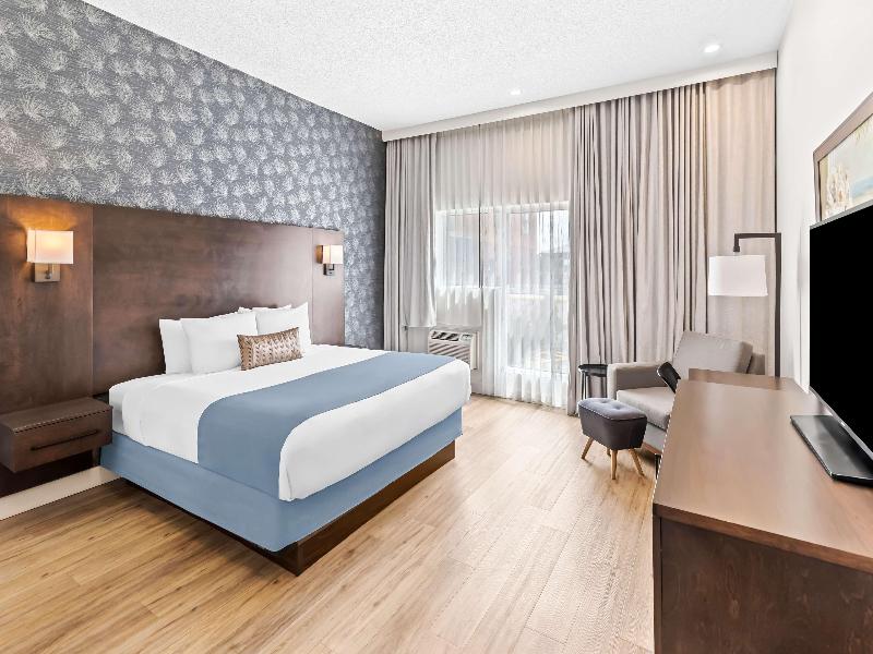 Best Western Plus Montreal East image