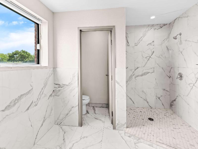 Best Western Plus Montreal East image