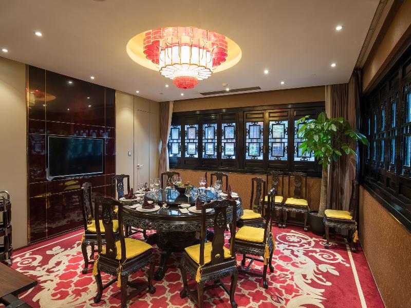 Royal Garden Hotel Shanghai-New Expo Center/PVG image