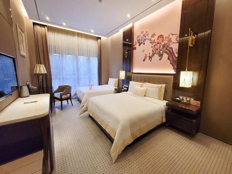 Royal Garden Hotel Shanghai-New Expo Center/PVG image