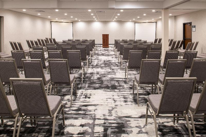 Holiday Inn Portland- I-5 S (Wilsonville) image