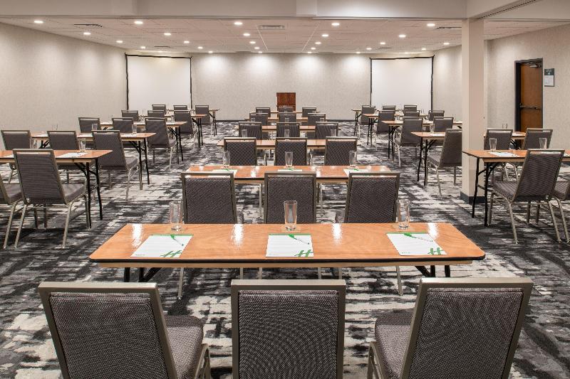 Holiday Inn Portland- I-5 S (Wilsonville) image