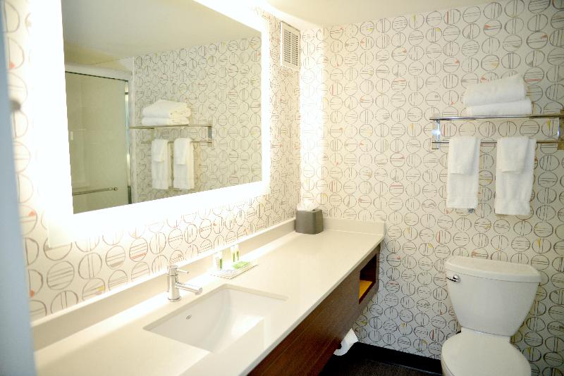 Holiday Inn Portland- I-5 S (Wilsonville) image