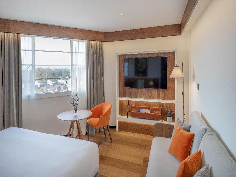 The Level at Melia White House image