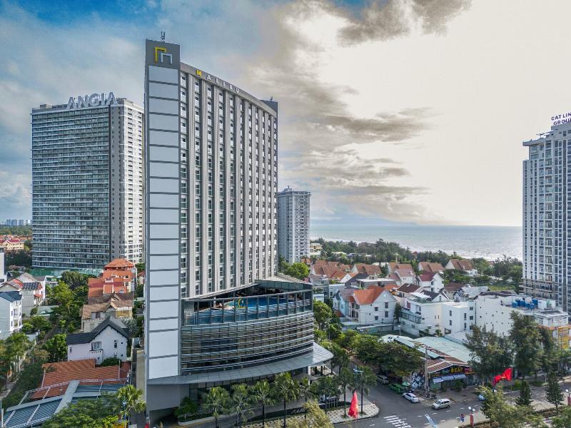 Malibu Hotel Vung Tau image