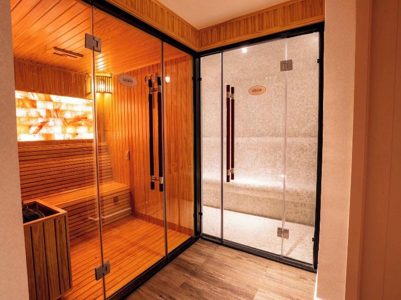 Malibu Hotel Vung Tau image