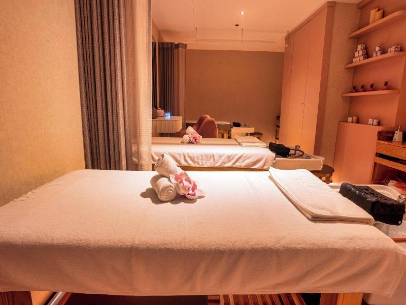 Malibu Hotel Vung Tau image