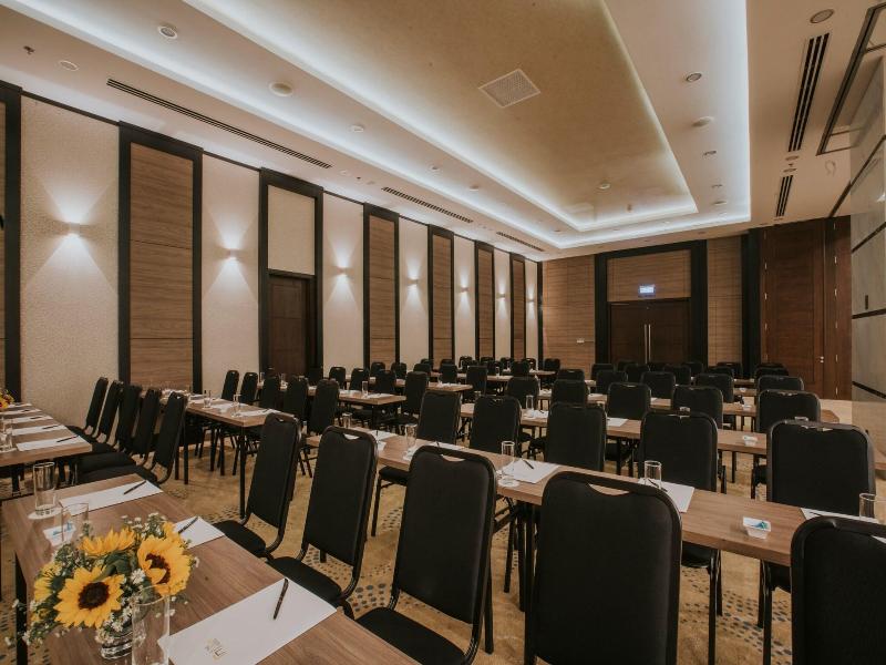 Malibu Hotel Vung Tau image