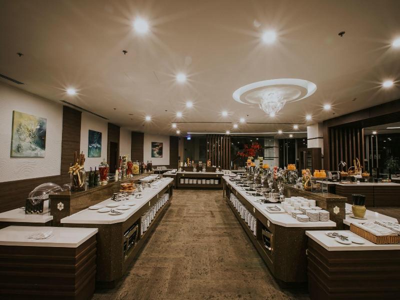 Malibu Hotel Vung Tau image