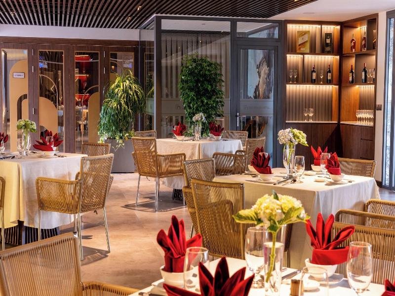 Malibu Hotel Vung Tau image
